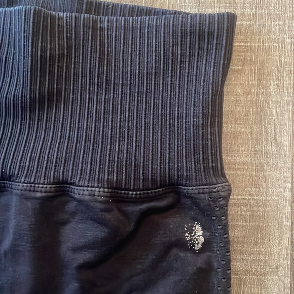 FP Movement Good Karma Bike Short - Picture 3 of 5